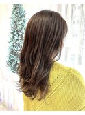 ハイライト インナーカラー ロングレイヤー アッシュベージュ