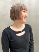 テトヘアー(teto hair)&nbsp;ブロンド　ハイトーン　金髪　ボブ　ミニボブ　ベージュ