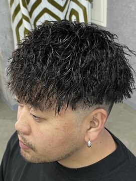 メイン(MENIN) ツイストパーマ【相模大野/メンズ/眉毛/町田】