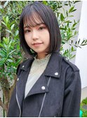 【透け感くすみベージュ×シアーストレートボブ】