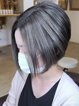 ブレイズヘアー(BLAZEhair) ショートボブ×グレージュバレイヤージュ×ブリーチ２回