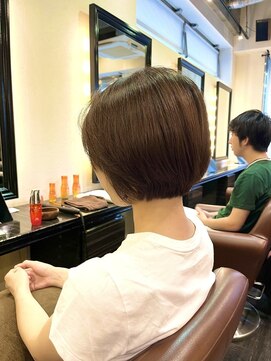 アン 登戸(un) 骨格補正立体ショート「登戸髪質改善オージュア」