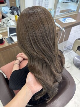 アッシュ 下北沢店(Ash) 赤み消しオリーブベージュ