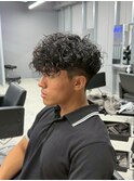 スペインカール ハイライトカラー　メンズカット　メンズパーマ