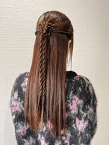 ミモザ シンサイバシ(Mimosa shinsaibashi)&nbsp;タイトハーフアップ