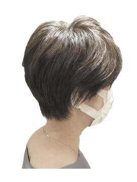 アルム(arum) 軽やかショートボブ