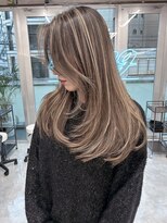 キング 心斎橋店(K!ng) 韓国オルチャンレイヤーカット透明感カラー顔まわり前髪カット