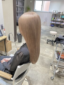 暖色ミルクティーベージュ