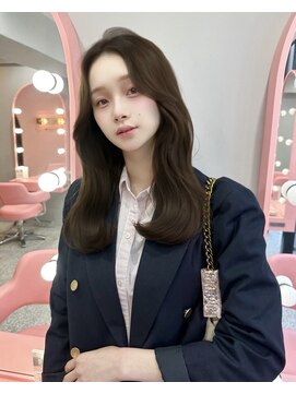 ボタン コロン 表参道 原宿(VOTAN COLON) ミディアムレイヤー/韓国ヘア/顔まわりカット