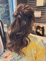 ノエ(Noe)&nbsp;ふわっと大人可愛いハーフアップ♪