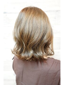 ビューティライブラリヘアラボサロン(BEAUTY LIBRARY Hair Lab Salon) イルミナカラースターダストグレージュ