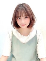 ボブウルフ外国人風カラーオリーブグレージュ透明感20代30代40代