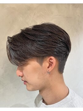 ニコ トウキョウ ヨコハマ(nico) センターパート/ニュアンスパーマ/カルマパーマ/メンズヘア