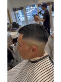 メンズヘア　メンズカット　クロップ　フェードカット　バーバー