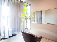 カウンセリングから仕上げまで、全て一人で施術します