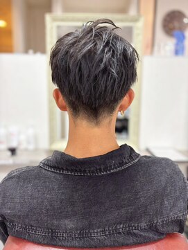 ホワイトストーン WHITE STONE 刈り上げセンターパート清潔感ショートフェード