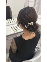 ホワイト 栄駅店(White) 1番アップヘア