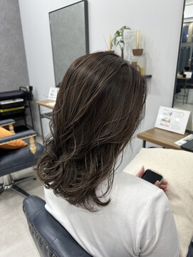 クラン(Chlan) コントラストハイライトグレー