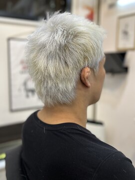 サロン ハナノ(Salon Hanano) ショートスパイキーホワイトベージュ