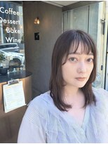 イオ(io)&nbsp;顔周りカット／ピンクベージュ／頭皮トリートメント