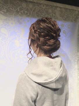 美容室 ソーイ(Soii) 編み込みアップ