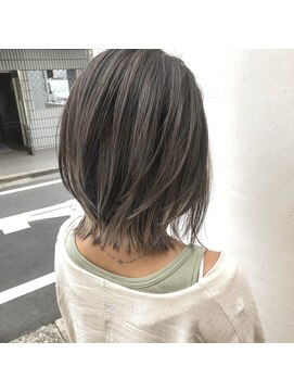 トルネード(TORNADO) 外国人風ウルフボブ ロブ ハイライトバレイヤージュ グレージュ