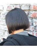 【N+】パツッと前下がりボブ×ノーブルブラック［ショート/藤沢]