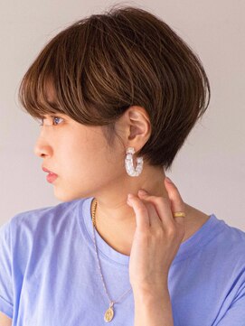 サーカス バイ ビュートリアム 青山(CIRCUS by BEAUTRIUM) マッシュショート 大人ショートカット 小顔カット 30代40代