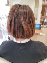 縮毛矯正と前下がりボブで女性らしさアップ！　before