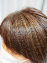 ムジカ(Musica)&nbsp;大人女性の白髪ぼかしハイライト