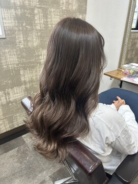 フース(Hus) 透け感たっぷりベージュブラウン