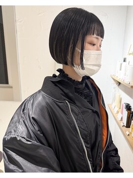 ラミエ バイ メルト 吉祥寺(lamie by melt) "久保田"ストレートパーマリップラインボブイヤリングカラー