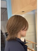 初ブリーチにミルクティーカラー×ウルフカット