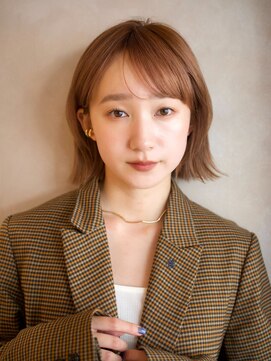 ガーデンヨコハマエスト(GARDEN YOKOHAMA est) シースルーワイドバング くびれヘアボブ アプリコットオレンジ