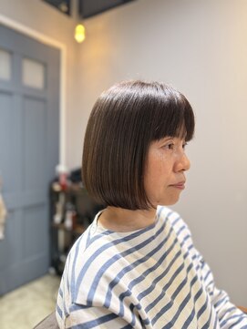 ワ ヘアー(wa-hair) くすみベージュ マロンベージュ ミニボブ前髪ありメテオカラー
