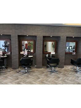 【十日市町駅徒歩3分】髪質改善カラー/METEO取扱店◎広々と落ち着いた空間が魅力的な隠れ家サロン＊