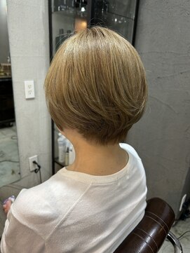 クレメント サロン ブル(Clement Salon Bull) 柔らかさが際立つ大人ショート[松戸/ショートヘアー/髪質改善]