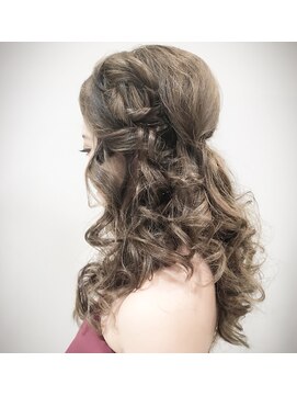 ラッド 心斎橋店(RAD) 海外セレブ風ヘアアレンジ