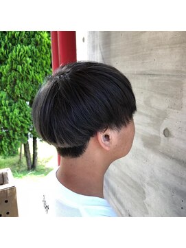 アッシュタカサキ(ash takasaki) カットが決め手の本物のナチュラルマッシュショート
