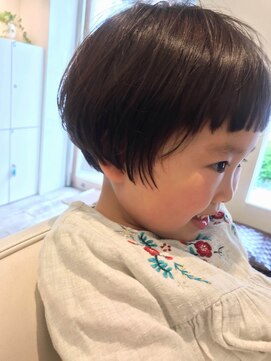 テラバイアフロートシーグラスコテージ (terra by afloat SEAGLASS COTTAGE) キッズヘア ショートボブ ミニボブ キッズカット女の子