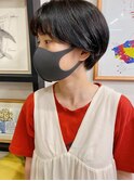 。。。手グシで抜け感が出せるショートマッシュ。。。