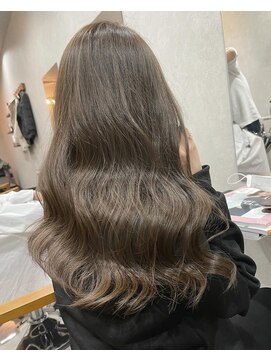 リッシュ(RISH) カラー/ミディアム/ロング/10代/20代/30代/40代/50代/髪型#L3DW