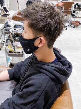フレームプラス 御堂筋難波店(FRAME +) アップバング短髪ジェットモヒカンショートソフトツーブロック