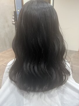 フェット(Fete) 暗染めカラー♪