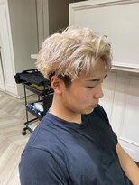 エル(EL by green)&nbsp;《tomi》ホワイトブリーチ×フェザーショート