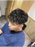 外国人風ヘア スペインカール 強めパーマ 
