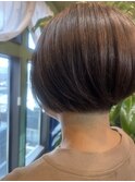 襟足刈り上げ ミニボブ