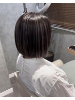 エン(en.)&nbsp;じわじわ流行りのプレイングカラー