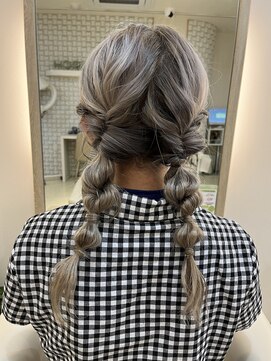 トーチ ヘアーアンドヘッドスパ 銀座通り本店(TORCH hair & head spa) ツインテールアレンジ