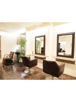 大人女性のための、心安らぐ美髪サロン◎